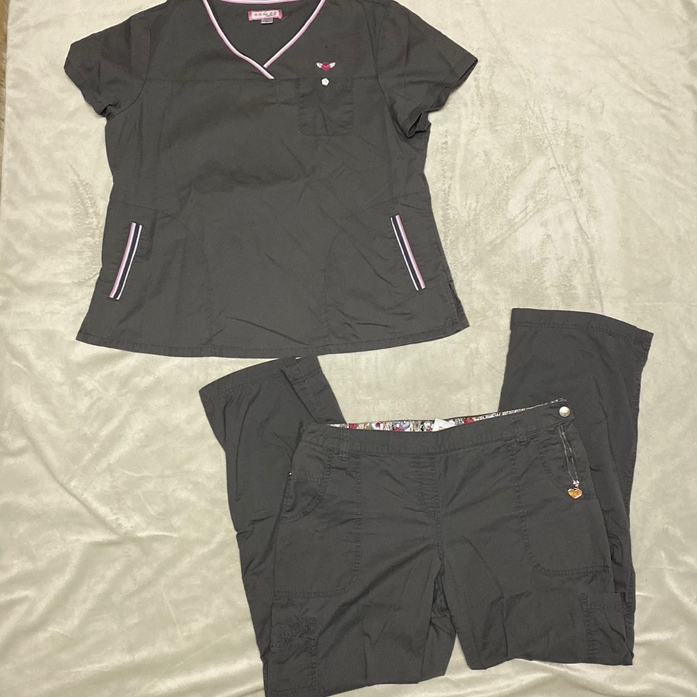 Koi Kathy Peterson scrub set